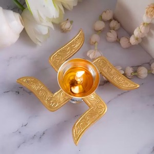 High Quality Silver and Gold Plated Swastik Diya for Wedding Favors Gift Diya Stand <b>Oil</b> <b>Lamp</b> for Home Mandir Pooja Decor Gifts - Product Image 5