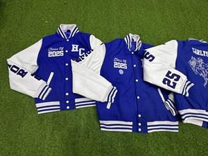 แจ็คเก็ตเบสบอลหนังแท้ ดีไซน์พรีเมียม แต่งแพทช์เชนิลล์ ทรงวาร์ซิตี้  ขายส่งสำหรับผู้ชาย คุณภาพสูง รับสั่งทำ - Product Image 3