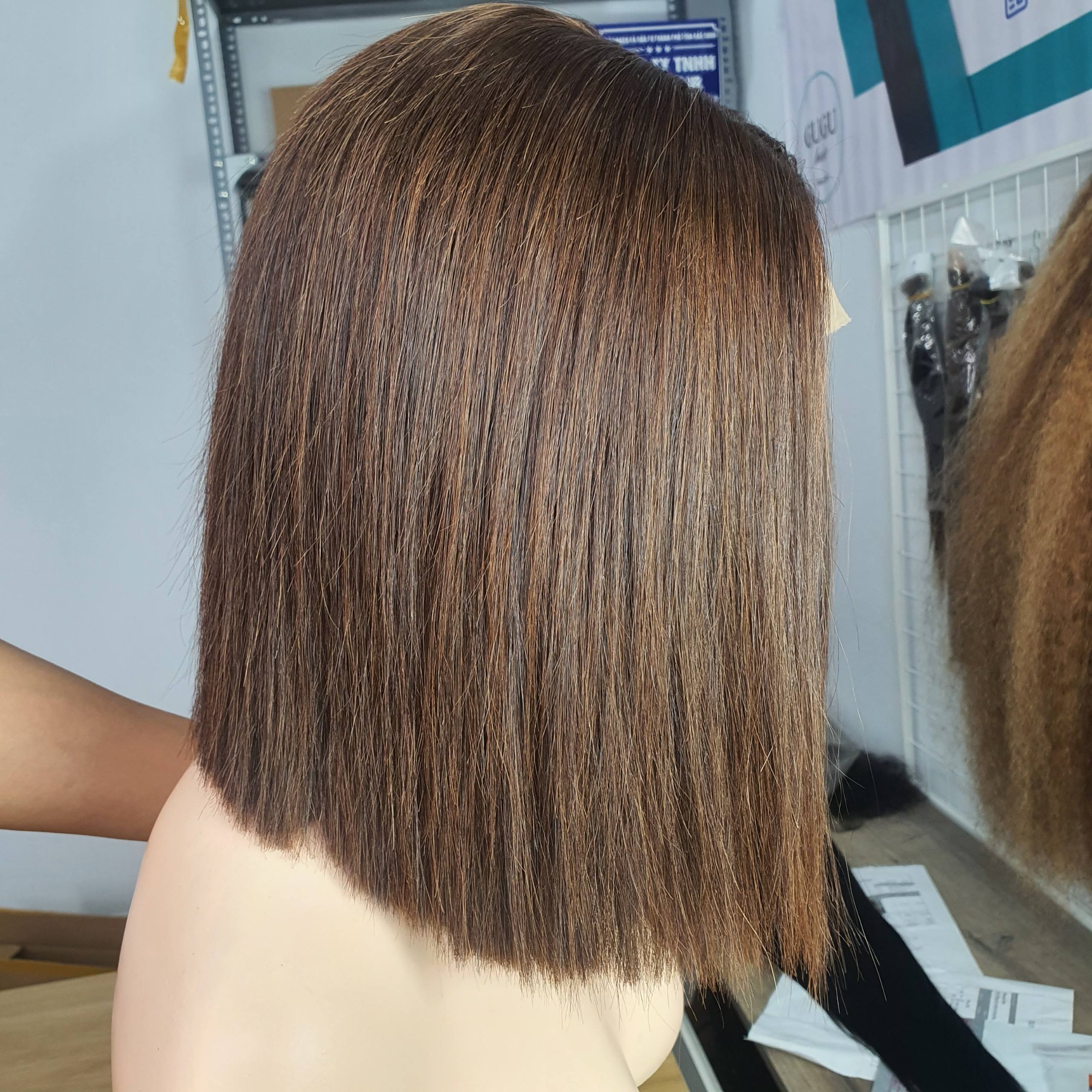 สีน้ำตาล