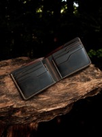 Cartera de Cuero Genuino Hecha a Mano Clásica AI-LW-20 de Aaliyan Impex para Hombre, Duradera, de Alta Calidad, con Diseño Personalizable y Grabado