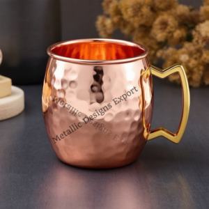 Tasse en cuivre martelé artisanale avec poignée en laiton écologique pour mules de Moscou et cocktails glacés - Product Image 2