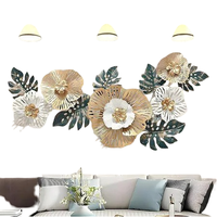 Antiek metalen wanddecoratie met bloemen- en bladmotief, decoratief hangend voor de woonkamer, geschikt voor Ramadan.