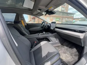 USED 2025 BZ5 550 Low Mileage Automatic <b>Panoramic</b> Sunroof LED lights LED Daytime Lights 6 Seats Ready to SHIP - Product Image 5