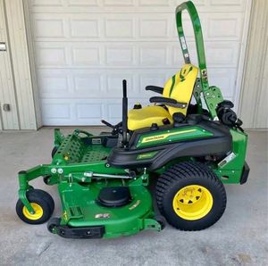 Tondeuse à gazon rotative à essence John Deere X370 - Zero-Turn - Product Image 4