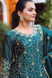 ชุดสูทปักลายโบฮีเมียนยาวคลุมเข่าสำหรับฤดูร้อน - Product Image 4