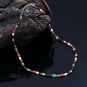 Collier de pierres précieuses lisses Navratan naturelles pour femmes bijoux ovales en perles de neuf pierres précieuses - Product Image 1