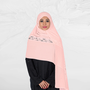 Hiyab de Georgette Suave con Detalles Delicados de Red Russell y Textura Ligeramente Brillante para un Estilo Elegante y Modesto - Product Image 4