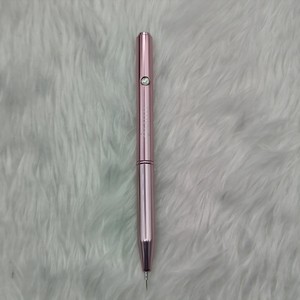 Pennello Retrattile per Nail Art Kaitei, Oro Rosa 7mm, Ideale per Viaggi, Pennello Dettaglio per Salone, Vendita all'Ingrosso OEM - Product Image 1