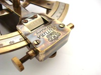 Navigation nautique authentique Sextant en laiton massif de qualité supérieure avec 2 télescopes supplémentaires et étui en bois pour bateau Article de collection