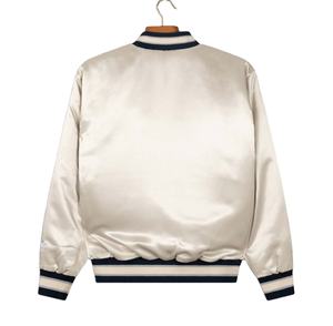 Nueva chaqueta de baloncesto de talla grande a la moda para hombre, chaqueta universitaria de satén de seda transpirable con bordado relleno de algodón para invierno - Product Image 6