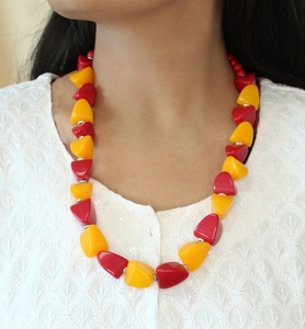 Nueva tendencia collar de resina Color gelatina con cuentas doble capa suéter gargantilla collar pendientes conjunto de joyería - Product Image 1