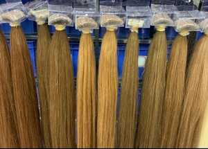 Extensions de cheveux humains indiens Remy, provenant d'un seul donneur, lisses et soyeuses, ondulées, tissage double à la machine, non traitées, pour tête entière - Product Image 3