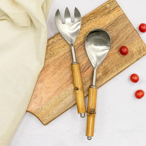 Ensemble de salade de luxe en métal argenté 2 pièces avec manche en bois pour la maison et la vaisselle de mariage Outils de salade élégants - Product Image 1