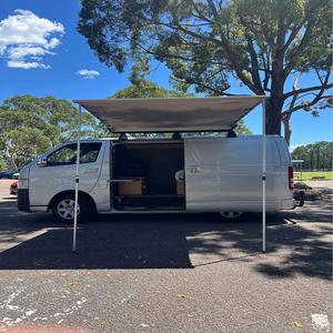 Caravanas Toyota hiace usadas a la venta con volante a la izquierda y a la derecha bastante usadas frescas y limpias sin historial de accidentes - Product Image 4