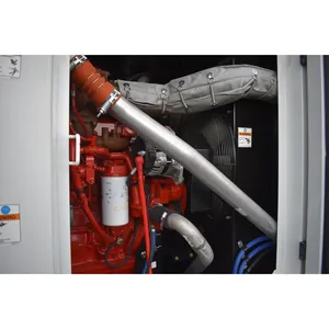 Groupe électrogène diesel industriel de 124 kW avec sélecteur de tension, remorquable, pour usage commercial de secours - Product Image 4