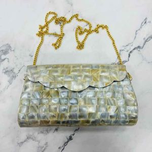 Bolsos de Hombro de Nácar Hechos a Mano de Lujo TIMELESS CRAFT, Bolsos de Mano Elegantes para Mujer, Ecológicos, Tamaño Personalizado para Eventos Formales de Navidad - Product Image 1