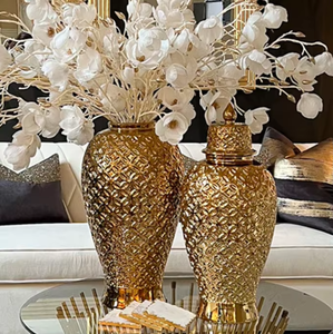 Amazing timeless appeal ensures relevance across <b>changing</b> decor trends add structure and balance to floral compositions - Product Image 3