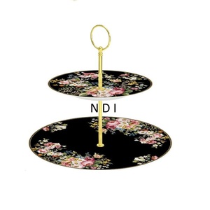 Plato de servir para pasteles de cumpleaños de estilo lujoso con acabado en oro y diseño personalizado para decoración de mesa. - Product Image 3