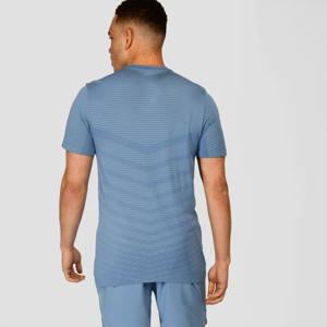 T-shirt en polyamide élasthanne pour homme de haute qualité-Léger, extensible et respirant pour le sport, le fitness et les vêtements décontractés - Product Image 5