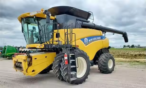 Convient à l'agriculture Utilisé Holland CR8090 Moissonneuse-batteuse à bas prix - Product Image 3