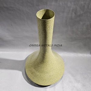 Jarrón de Flores Grande de Aluminio Chapado en Oro, Decoración de Piso de Cuello Alto con Textura de Fundición Cruda, Fabricante Personalizado OEM, Venta al por Mayor - Product Image 3