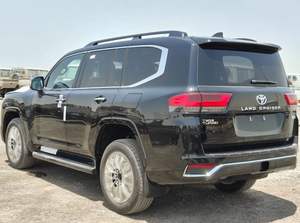 Toyota LandCruiser LC300 VXR 2025, 3.5L V6 bi-turbo essence, boîte automatique, transmission intégrale, intérieur cuir foncé, taille des pneus R20 - Product Image 5