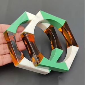 Pulseras de resina hechas a mano para mujer, juego de joyería de pulseras de resina de diseño, pulseras de resina epoxi hechas a mano a bajo costo por HAND MADE CRAFT - Product Image 2