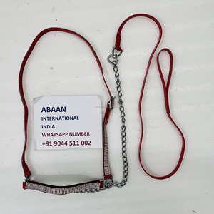 Meilleure vente de bandeau nasal à rembourrage souple en PVC pour chevaux équestres avec chaîne en fer de haute qualité - Product Image 2