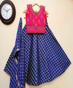 Más atractivo Georgette bordado trabajo niños Lahenga Choli con Dupatta boda desgaste precio al por mayor Ropa Étnica Surat ropa - Product Image 4