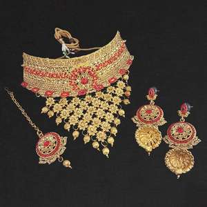 Kriaa <b>Fine</b> Jewelry Set Gold Plated Austrian Stone <b>Choker</b> <b>Necklace</b> with Maang Tikka 1113631 - Product Image 1