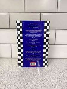 Las leyes diarias Edición en rústica Sabiduría atemporal y lecciones poderosas para el dominio (suministro al por mayor) - Product Image 2