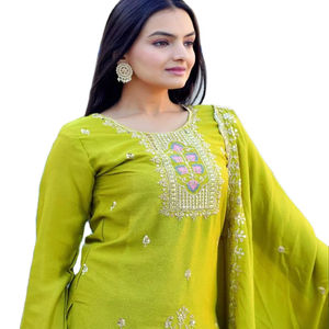 Nouveauté : Ensemble Salwar 3 pièces en modal, style indien et pakistanais, avec broderies et motifs multiples, disponible en grandes tailles. Commandez maintenant ! - Product Image 1
