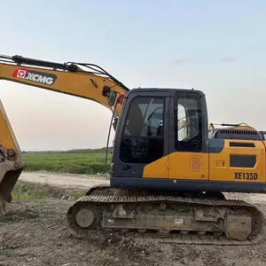 XE135掘削機Xugong中古掘削機建設現場