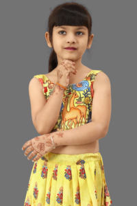 Conjunto de Lehenga Choli Amarillo con Estampado Digital para Niñas, Marca Shoryam, Corte Regular, Completamente Cosido, Ropa Étnica, Largo hasta el Suelo, para Fiestas y Bodas - Product Image 6