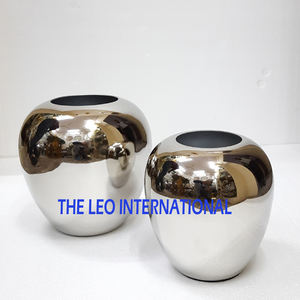 Florero de hierro costero de forma única de Metal de aluminio, florero decorativo de lujo hecho a mano para el hogar - Product Image 3