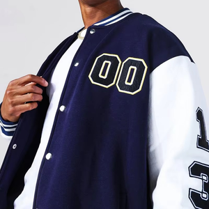 Veste universitaire OEM de gros, logo personnalisé, blousons bombardiers universitaires en laine à blocs de couleurs, uniforme scolaire avec broderie - Product Image 2