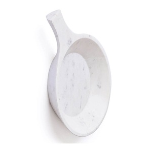Cuenco de mármol blanco duradero respetuoso con el medio ambiente con mango elegante hecho a mano con piedra natural para un estilo duradero y comedor de lujo - Product Image 1