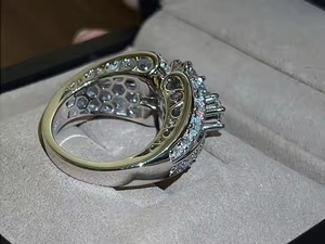 Anillo de compromiso de lujo de oro amarillo de 10K para mujer, anillo de joyería de boda de diamante cultivado en laboratorio de princesa redonda de alta calidad - Product Image 4