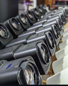 Proyectores Inteligentes Android Portátiles 3D Industriales P70 de Venta Rápida, Pantalla Táctil 4K, DLP, Batería, WiFi, Mini Cine en Casa - Product Image 1