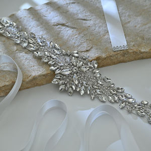 Cinturón de Novia Bridella BS11 con Pedrería Plateada, Ajustable - Product Image 5