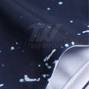 Uniforme de basket-ball personnalisé de haute qualité en polyester pour sports de plein air - Product Image 5