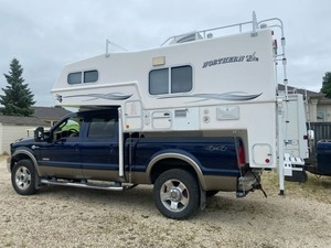 Compre una Caravana Ligera Moderna Tipo Lágrima para 4 Personas, Remolque Todoterreno, Compatible con Autos y Vehículos Recreativos, Mini Caravana - Product Image 6