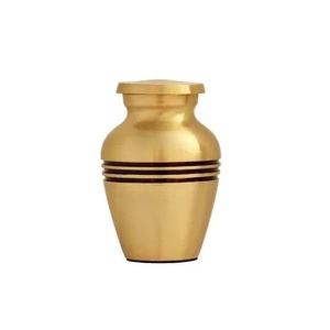 Nueva Venta de urnas funerarias de cenizas anheladas a mano de metal para uso de cremación Urnas clásicas Forma de tamaño personalizado - Product Image 4