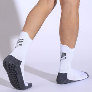 Precio competitivo Unisex diseño personalizado antideslizante mujeres Deporte Calcetines logotipo personalizado gimnasio Yoga agarre Calcetines - Product Image 2