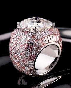 Bague de mariage pour homme en argent 925 plaqué rhodium, sertie de moissanite VVS taille baguette trapézoïdale, style hip-hop de luxe, invisible - Product Image 1