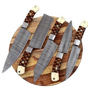 Juego de Cuchillos de Cocina de Acero Inoxidable con Patrón Damasco de 5 Piezas Jahangir Enterprise, Diseño Ambidiestro con Orientación Ajustable - Product Image 1