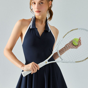 Venta al por mayor de mujeres Padel Tennis vestido personalizado frente Polo Halter estilo elegante Falda plisada acolchado transpirable secado rápido Activewear - Product Image 5