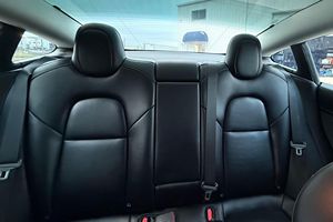 รถยนต์มือสอง พวงมาลัยซ้าย/ขวา ปี 2023 TE SLA รุ่น MODEL 3 ขับเคลื่อนล้อหลัง - Product Image 2