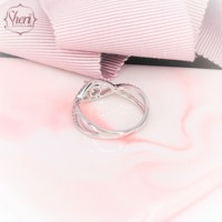 Bague pour femme Sheri Jewels en or blanc massif 18 carats, style ruban, diamant naturel brillant de 0,23 ct, clarté SI1-2 certifiée