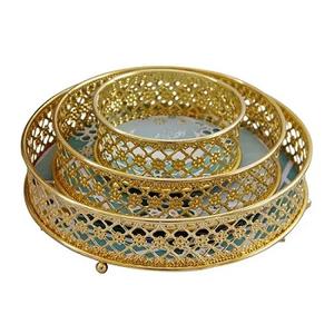 Cesta de trineo de latón con acabado de oro antiguo de lujo con diseño increíble para decoración de Navidad sublimación en blanco - Product Image 1